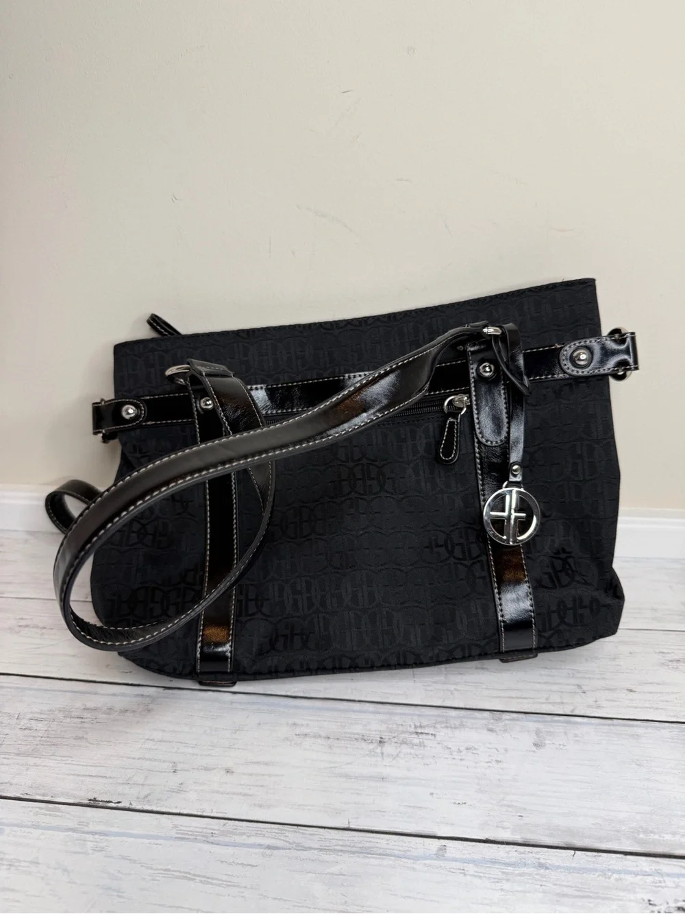 Giani Bernini Black Patterned Shoulder Bag with Glossy Trim